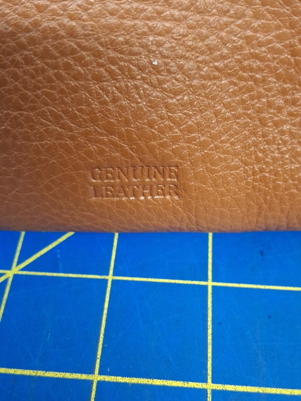 Giani Bernini Triple-Zip Pebble Leather Dasher Crossbody Cognac NWOT - Picture 4 of 13